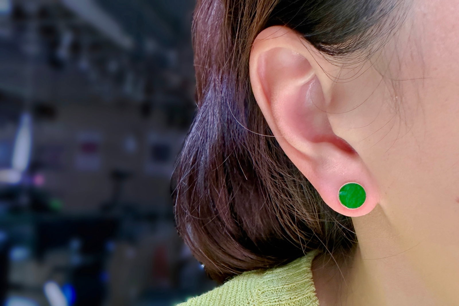 A Pair 18K Gold Inlay Green Jadeite Earrings - 4