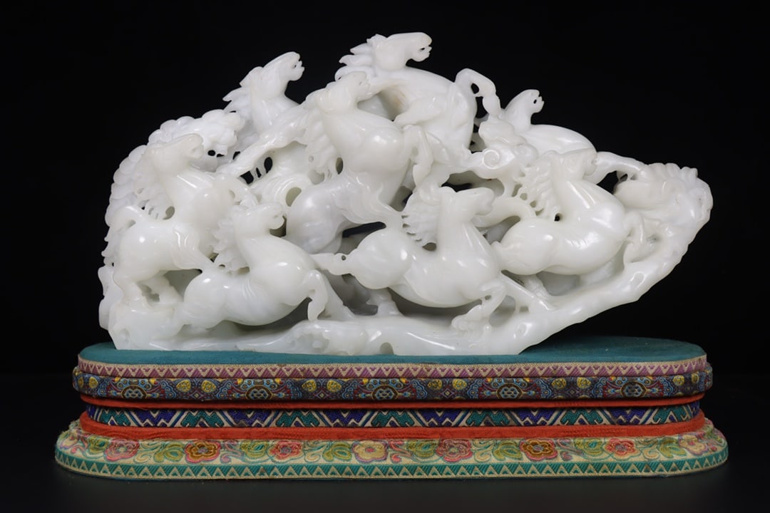 Vintage White Hetian Jade Hand Carved Eight Horse Statue w Box - 3