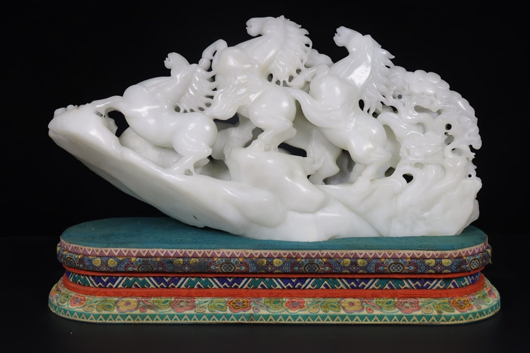 Vintage White Hetian Jade Hand Carved Eight Horse Statue w Box - 5