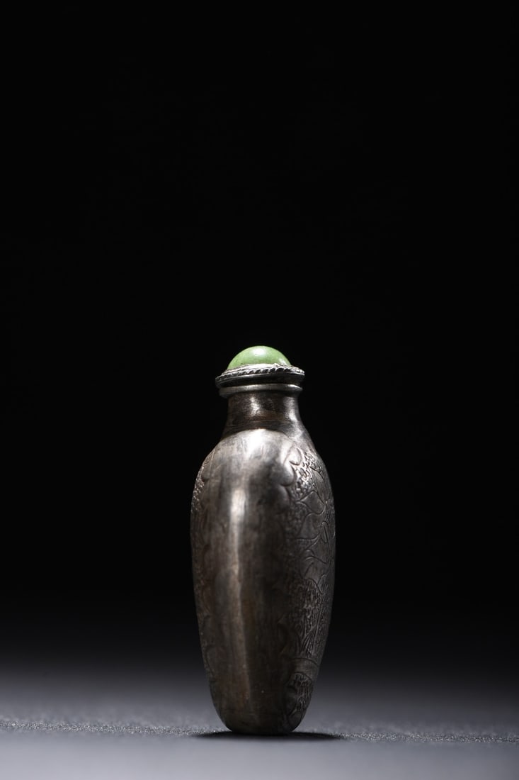 Old Pure Silver Carved Lotus Snuff Bottle - 4