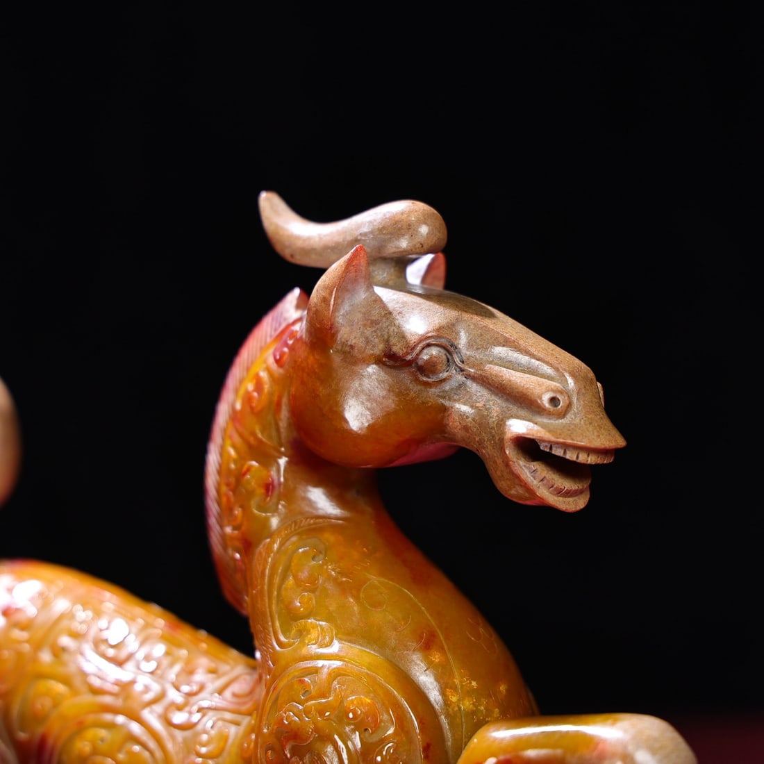 Vintage Qing Dynasty Hetian Jade Horse Swallow Statue - 3