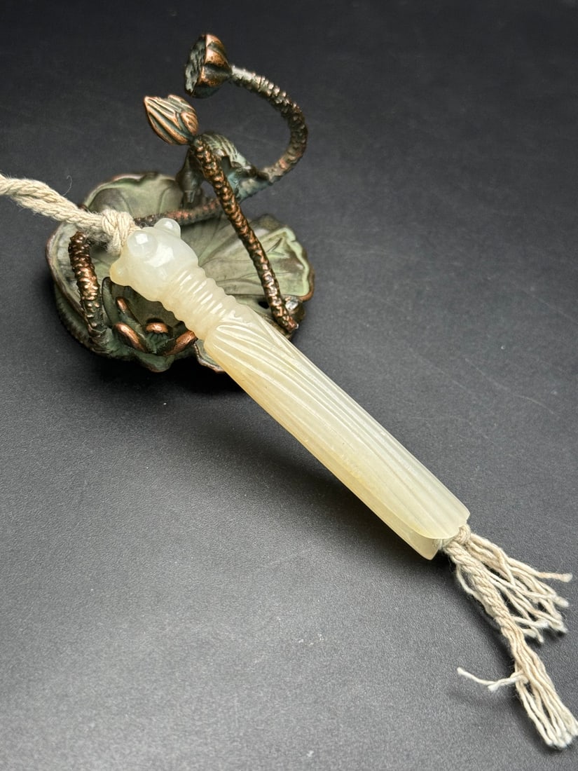 Old Hetian Jade Cicada Lezi Pendant - 3
