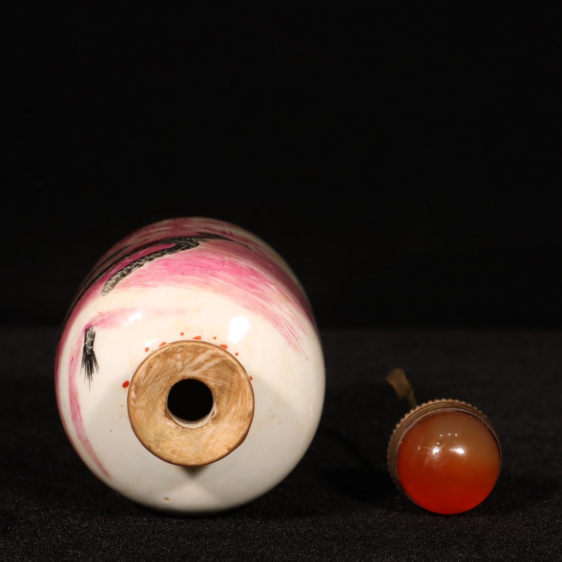 Old Rouge Red Glaze Dragon Porcelain Snuff Bottle - 8
