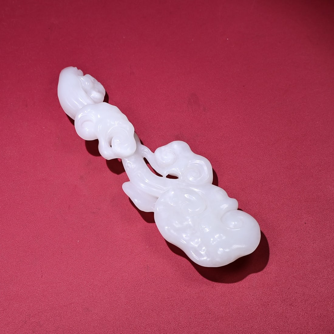 Vintage White Hetian Jade Ruyi Statue - 6