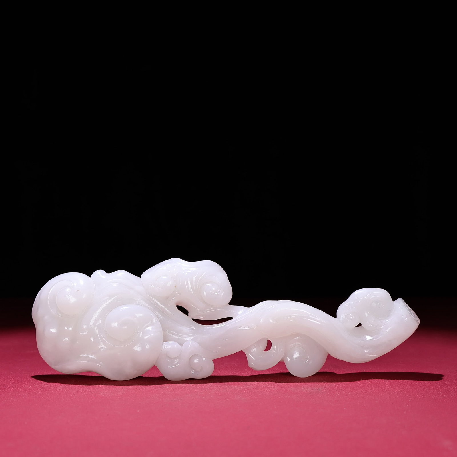 Vintage White Hetian Jade Ruyi Statue - 7