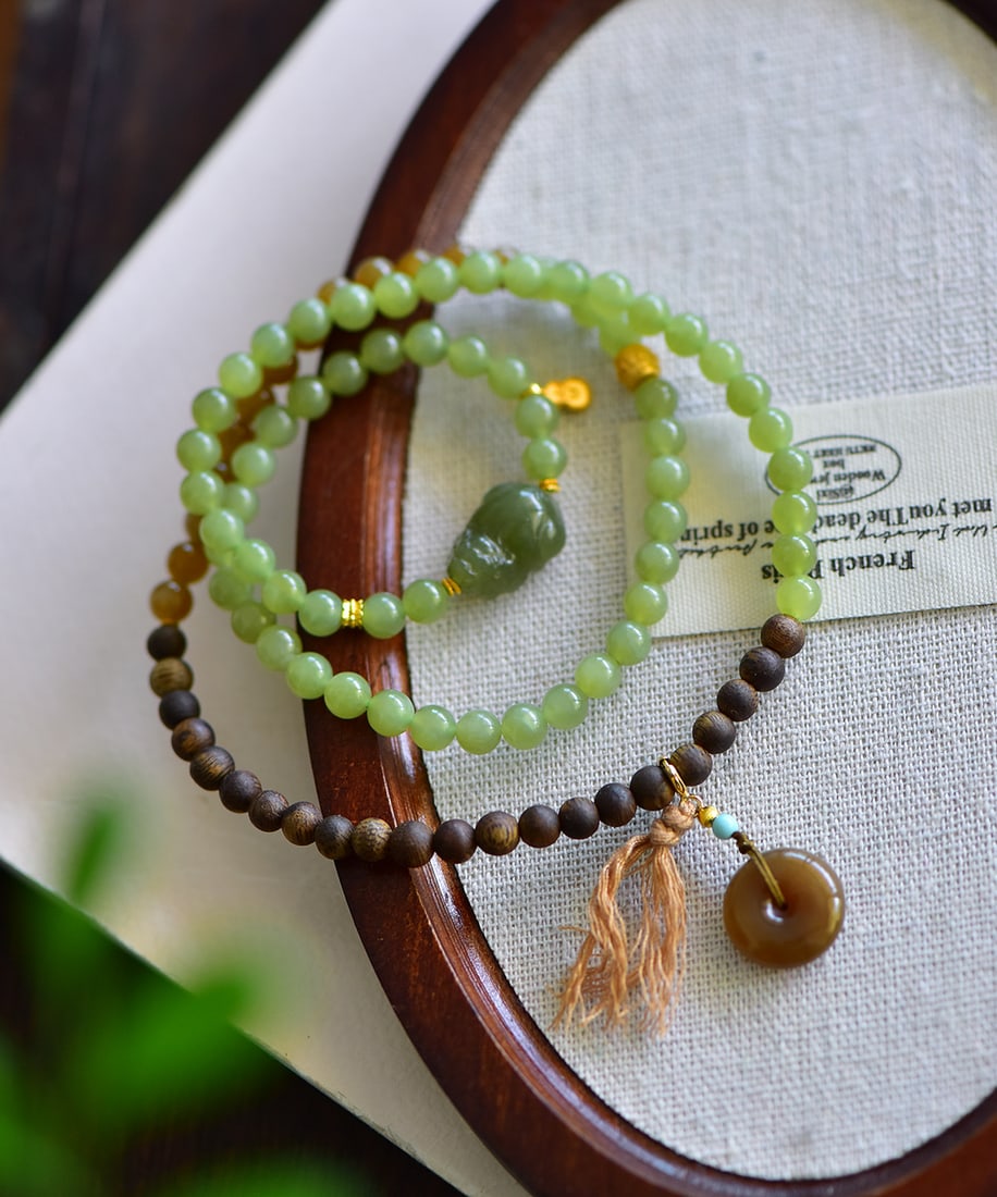 Hetian Jade,Chenxiang Wood Pixiu Hand Chain - 2