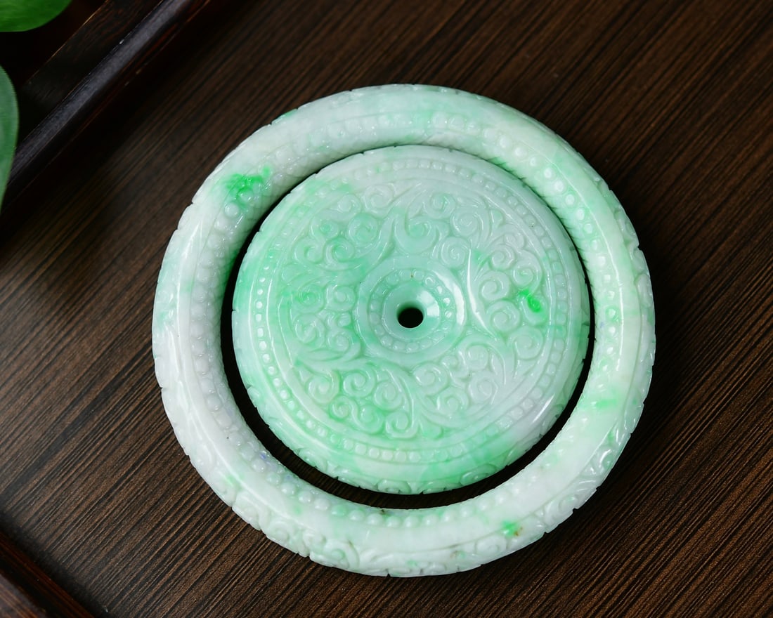A Set Green Jadeite Lucky Pendant & Bracelet Bangle - 6