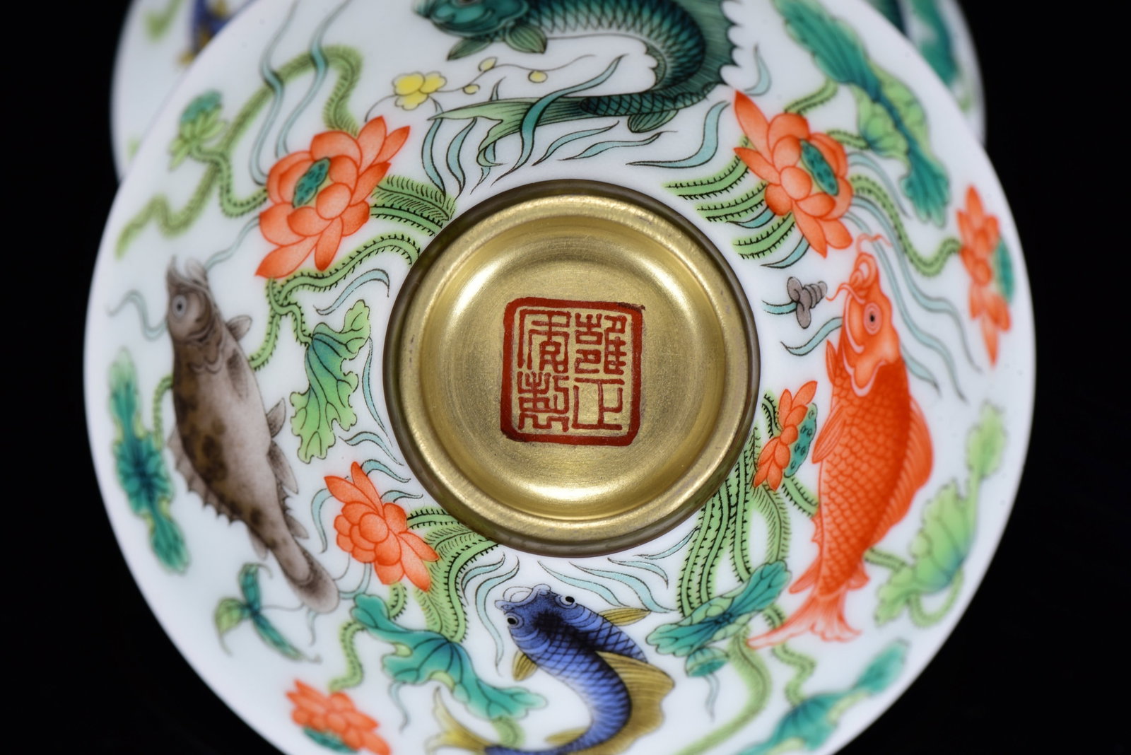 A Pair Gilt Gold Famille Rose+Blue And White Porcelain Cup Fish Lotus - 9