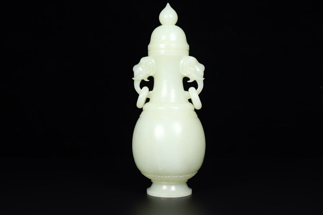 Superb Qing Dynasty Hetian Jade Bottle - 5
