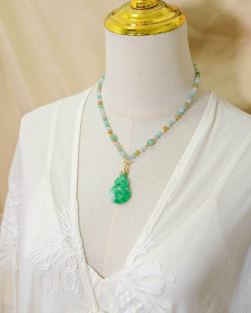 Green Jadeite Gourd Pendant w Necklace - 6
