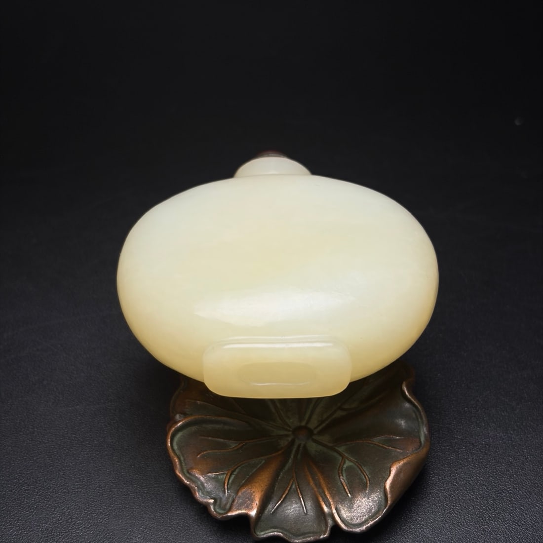 Vintage Hetian Jade Snuff Bottle - 6