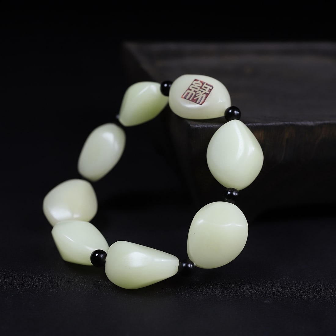 Vintage Shoushan Soapstone Original Stone Bracelet with Wood Box - 7