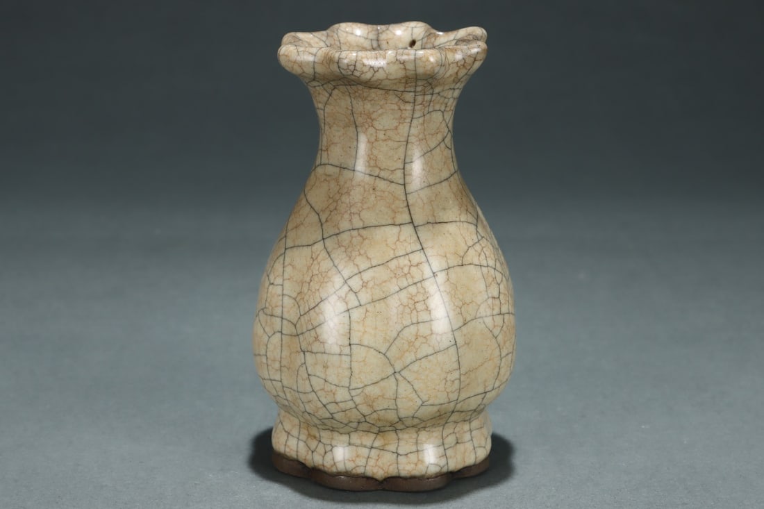 Old Ge Kiln Porcelain Vase w Box - 3