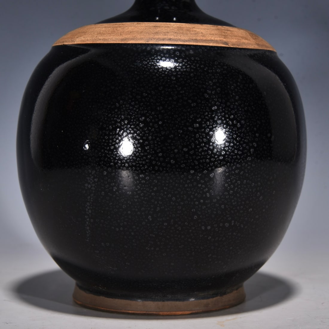 Jian Kiln Porcelain Pomegranate Vase - 4