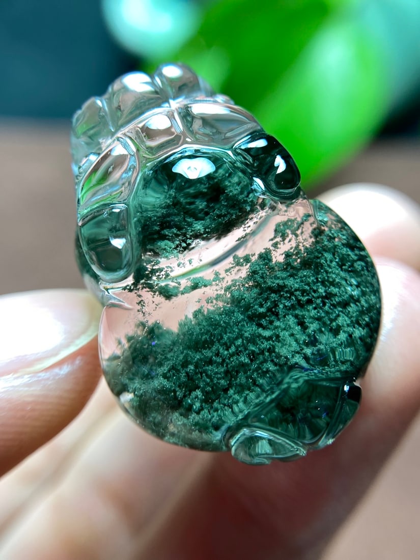 Green Crystal Pixiu Pendant with Certificate - 3