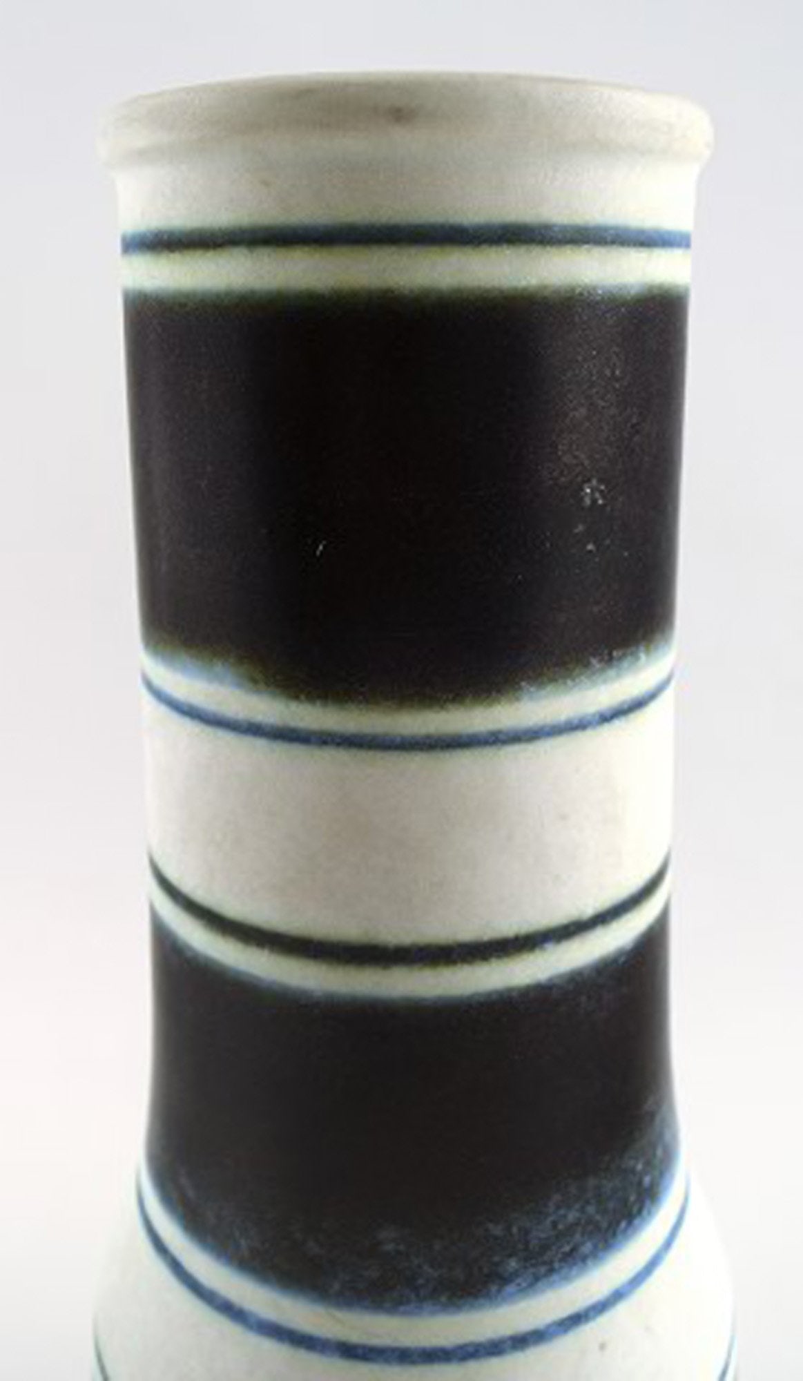 Pottery vase of GUNNAR NYLUND for Rorstrand. "Bandefrillo". - 3