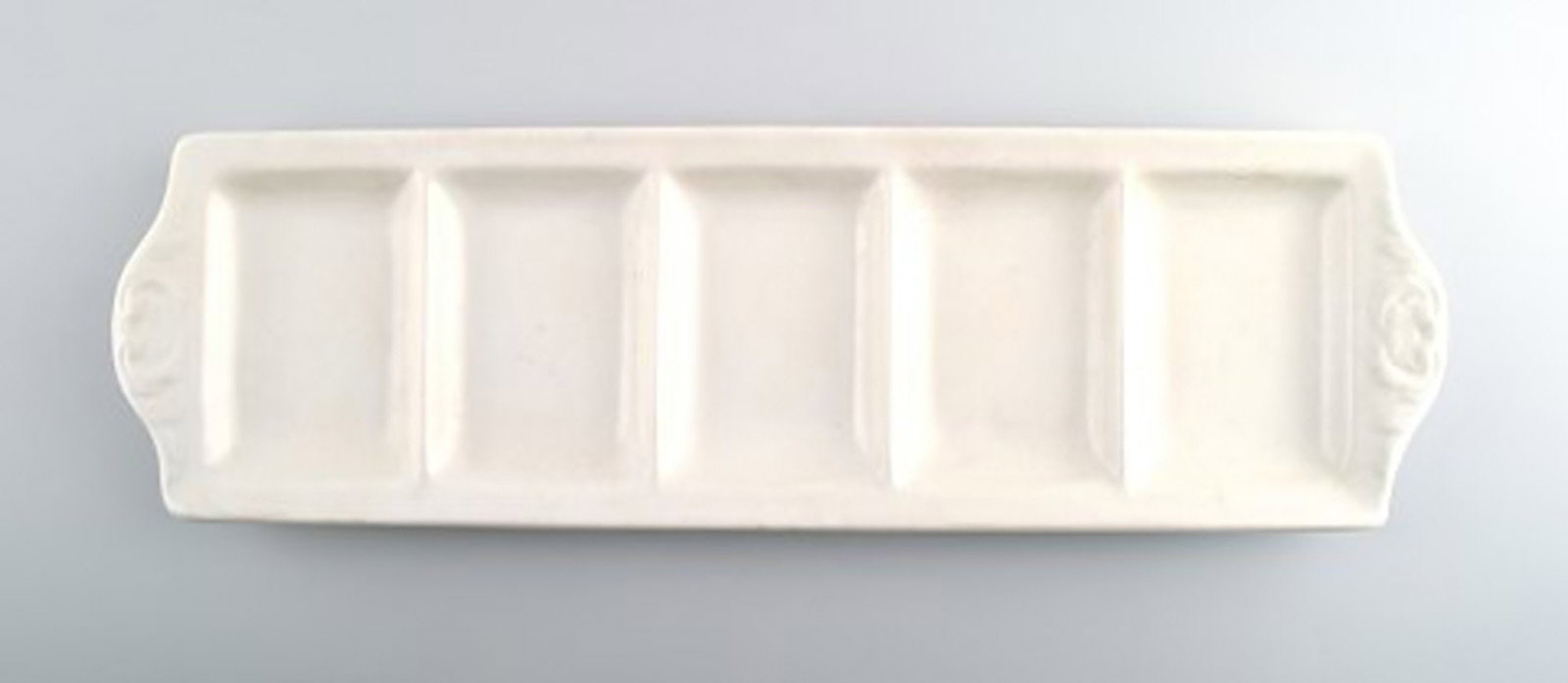 Large Rorstrand "Perl" cabaret dish in white earthenware. - 3