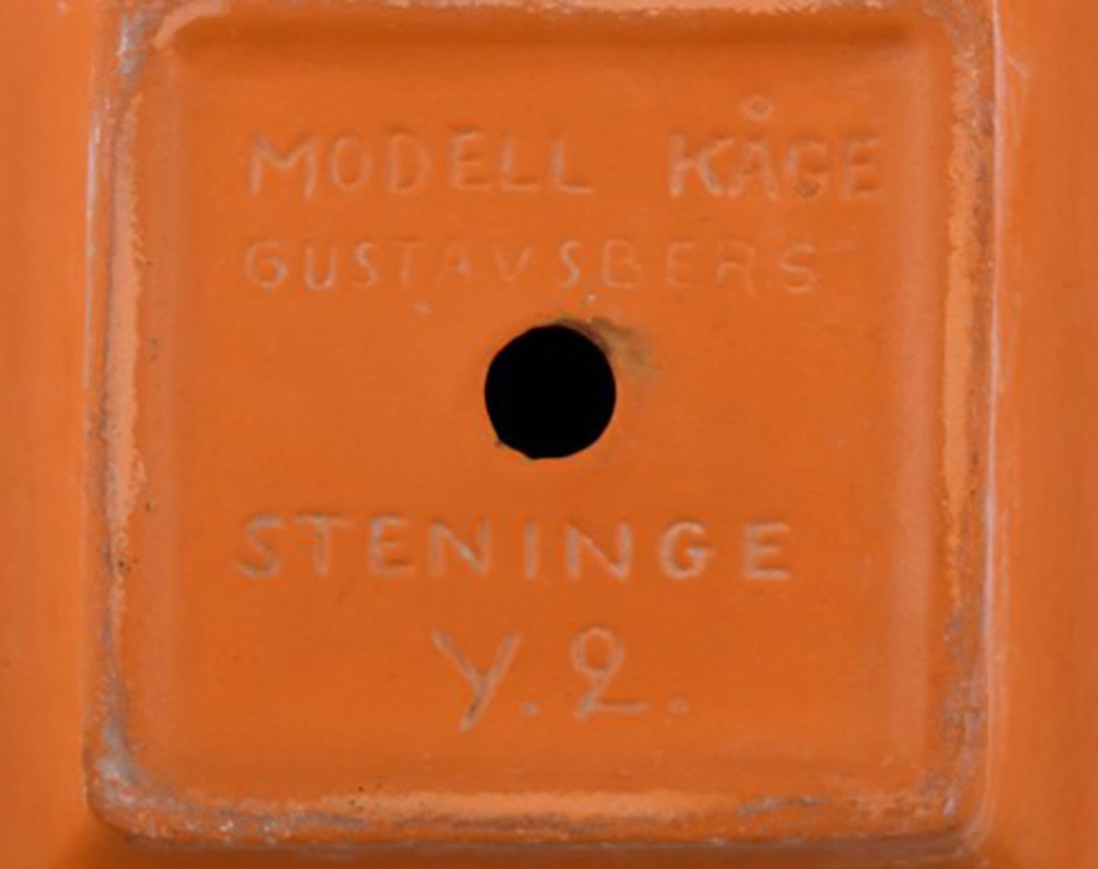 Gustavsberg, Wilhelm Kage, a pair of plant pots in red earthenware. - 4