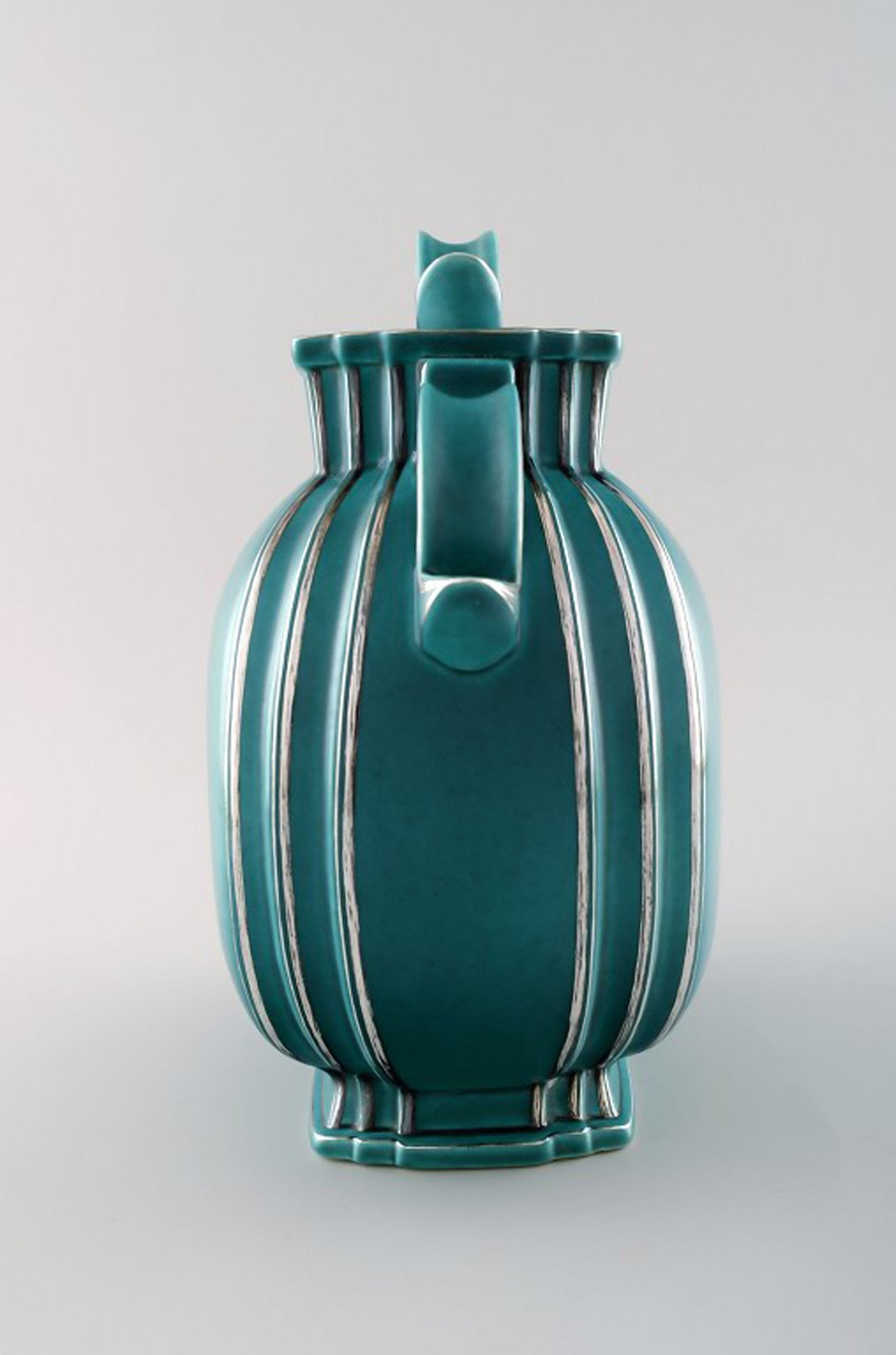 Wilhelm Kåge, Gustavsberg, Argenta Art deco ceramic vase decorated with silver inlaid. - 3