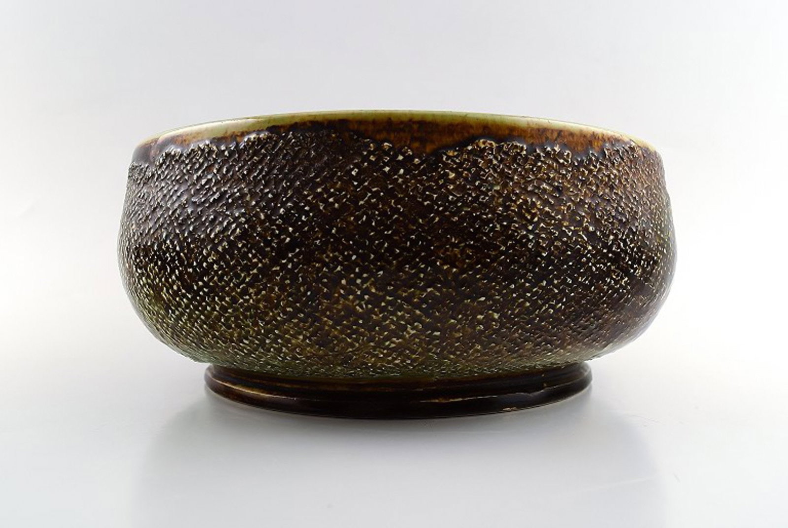 Large Swedish unique ceramic bowl. (1 of 6)