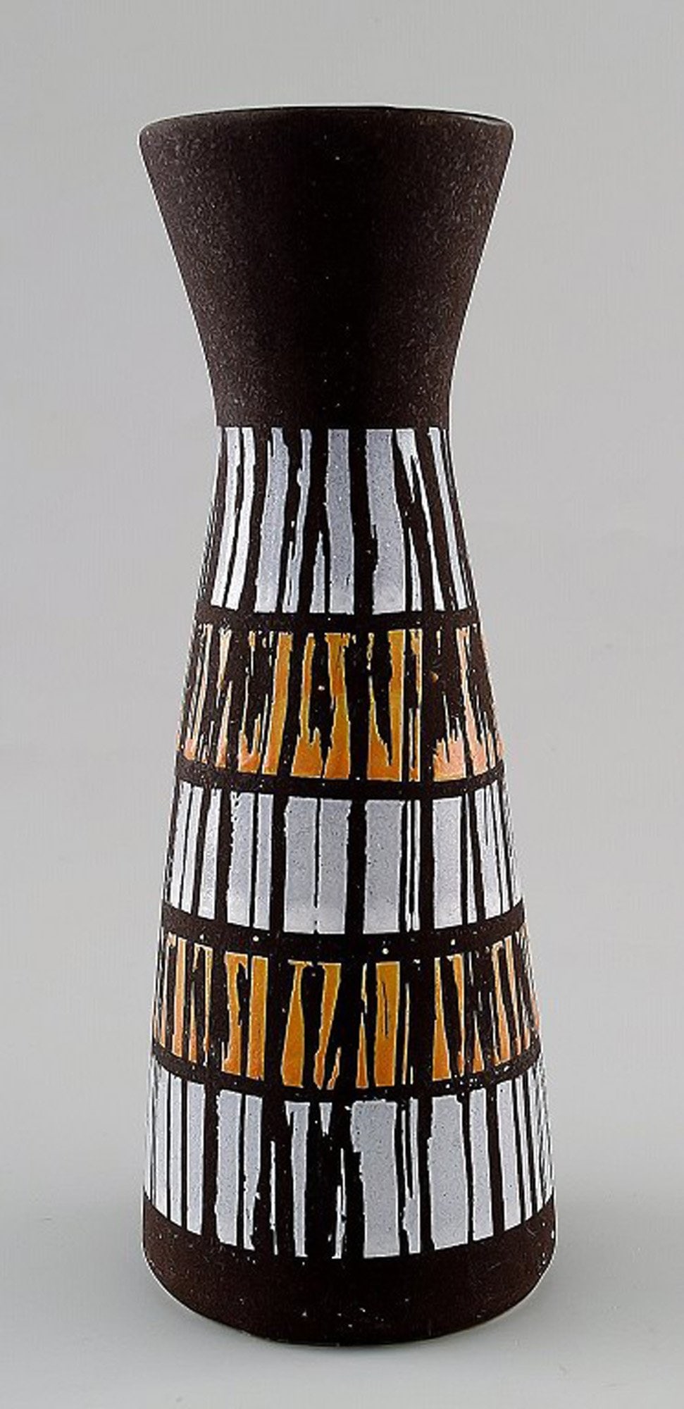 Strehla retro ceramic vase. Hand painted. - 2