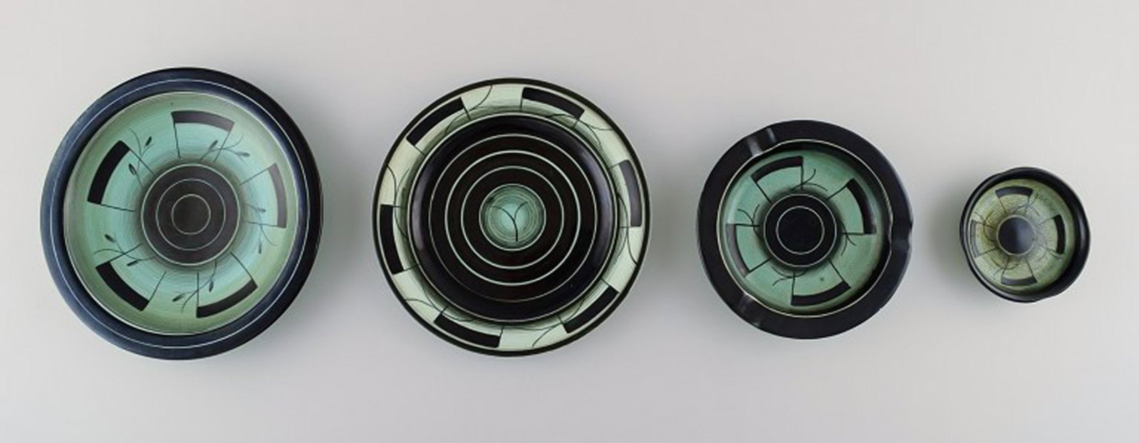 Josef Ekberg for Gustavsberg 4 Art Deco bowl dishes. (1 of 8)