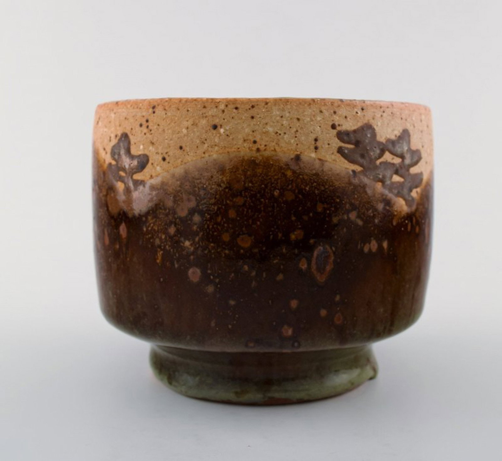Dorthe Møller, own workshop, large ceramic vase in rustic style. - 2