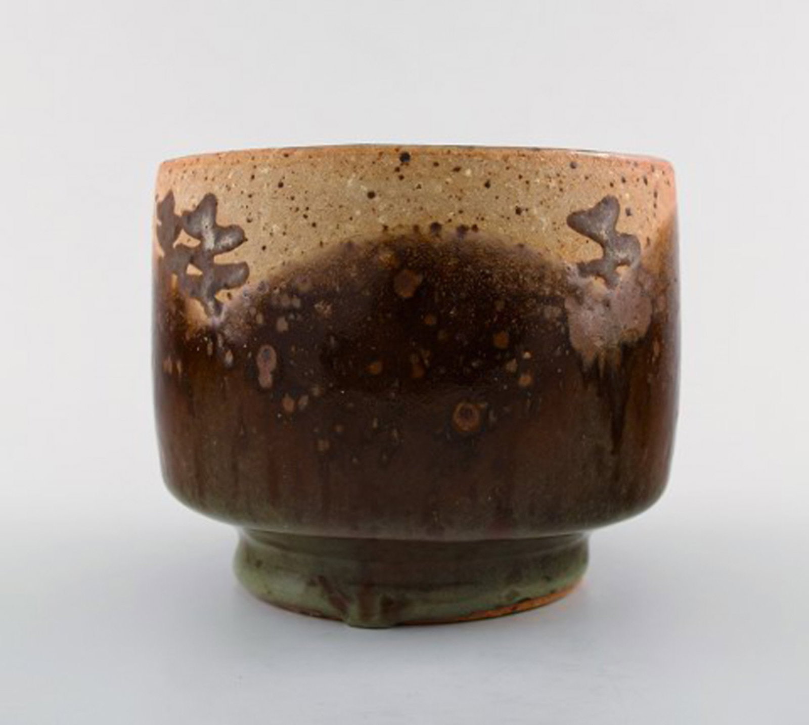 Dorthe Møller, own workshop, large ceramic vase in rustic style. - 3