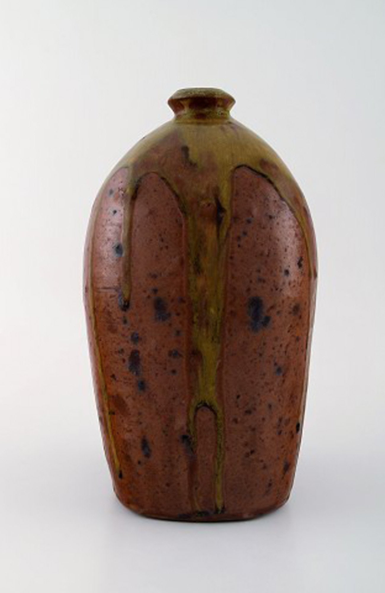 Dorthe Møller, own workshop, ceramic vase in rustic style. Raku burned. - 4