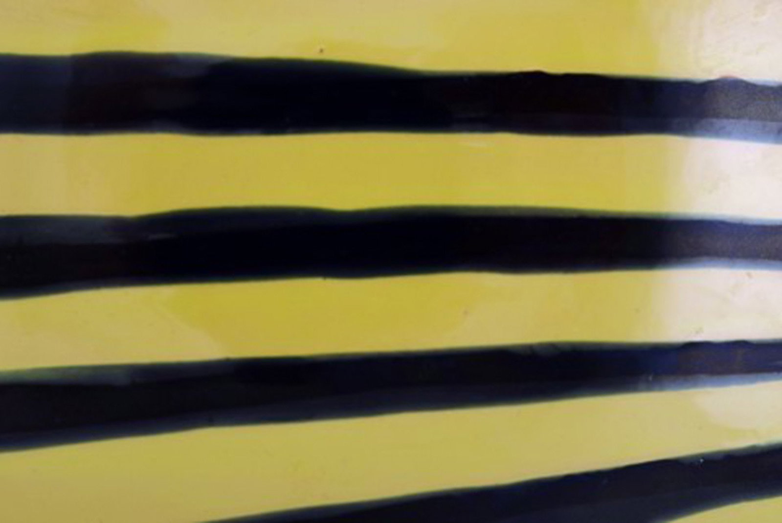 Gabriel Keramik, Sweden. "Tropik" dish in glazed ceramics. Striped design in yellow black glaze. - 6