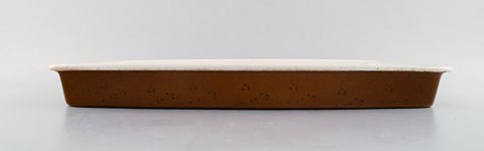 Stig Lindberg for Gustavsberg. Large "Coq" ovenproof tray in glazed stoneware. Rustic design, - 3