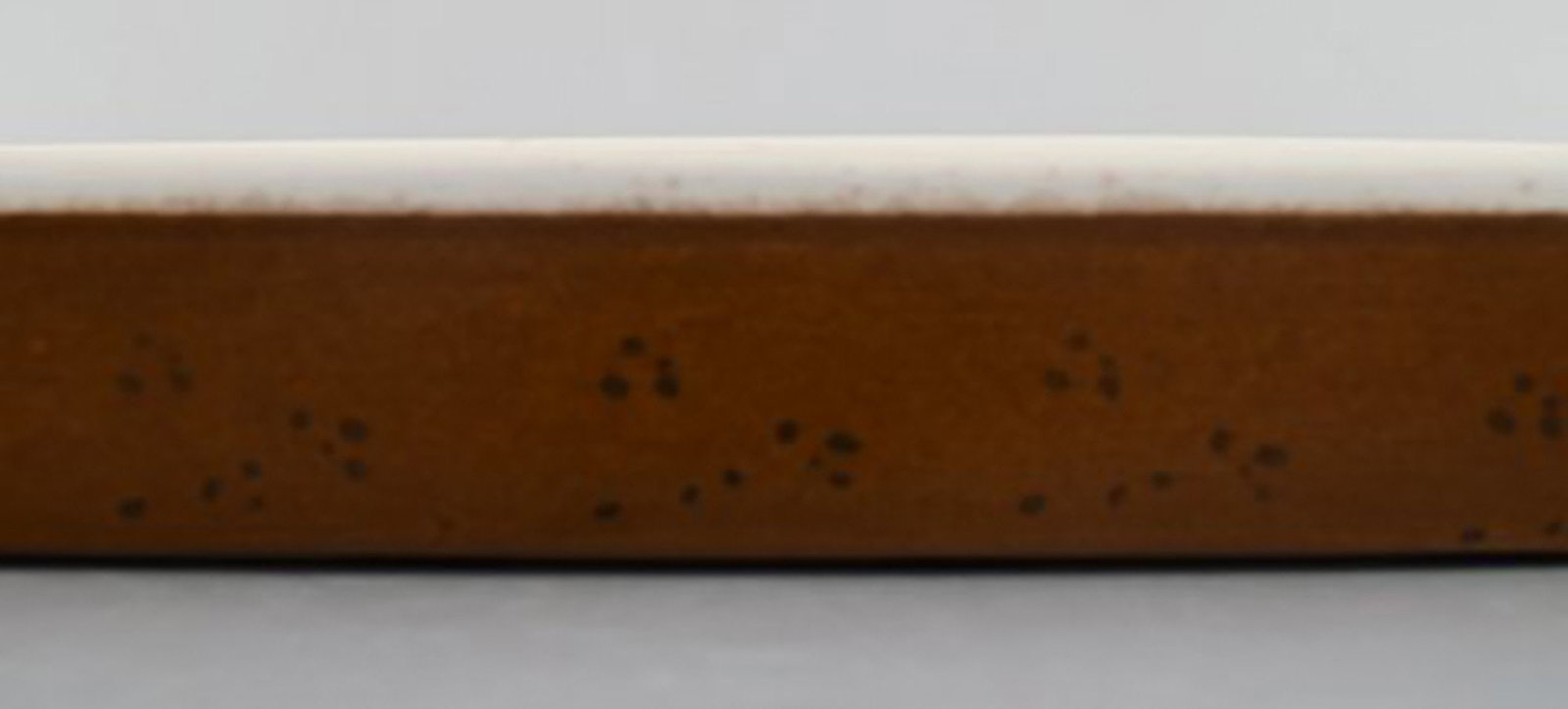 Stig Lindberg for Gustavsberg. Large "Coq" ovenproof tray in glazed stoneware. Rustic design, - 4