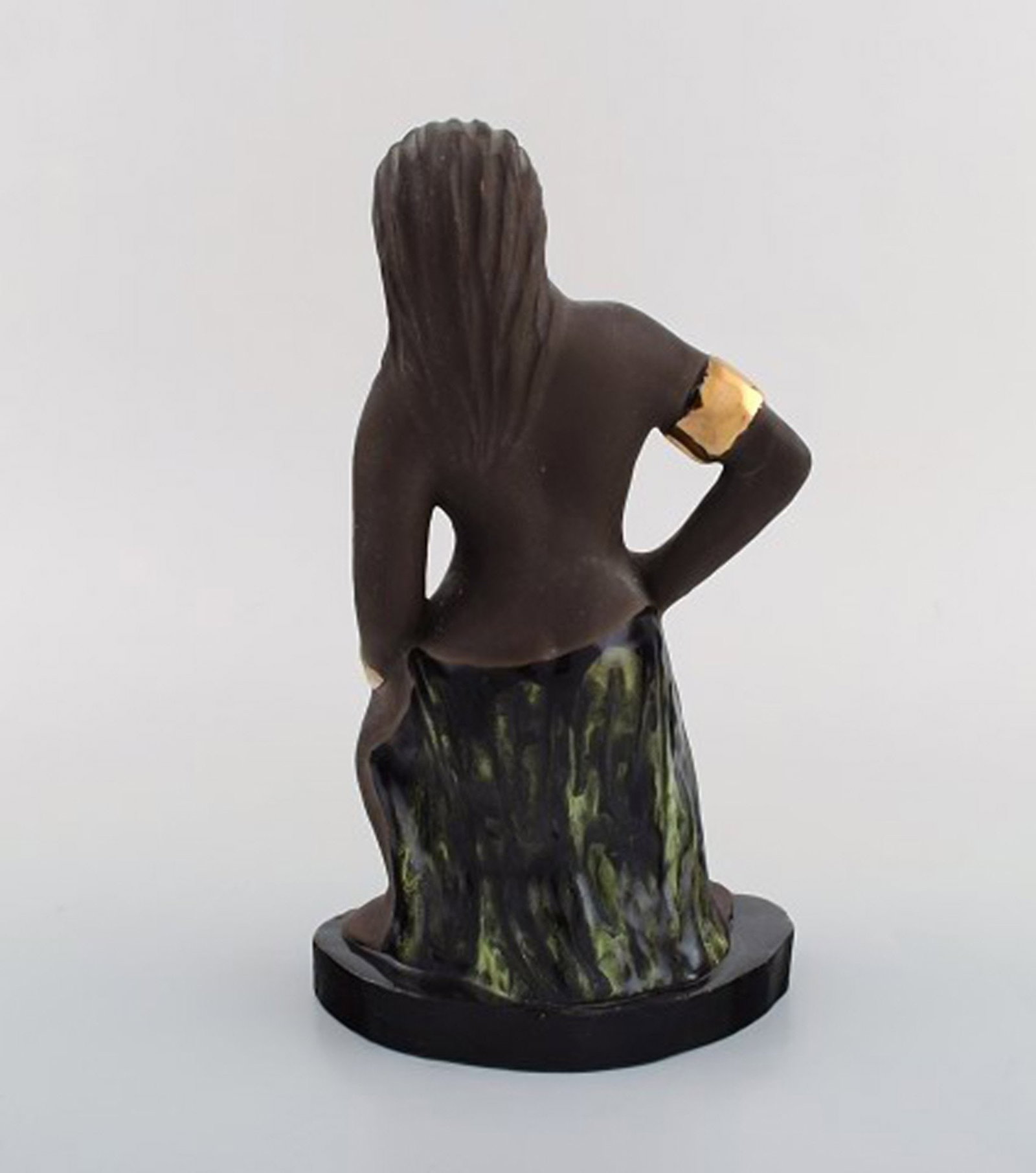 Bengt Wall, Sweden. Balinese girl in raw and glazed ceramics with gold decoration. 1950's. - 6