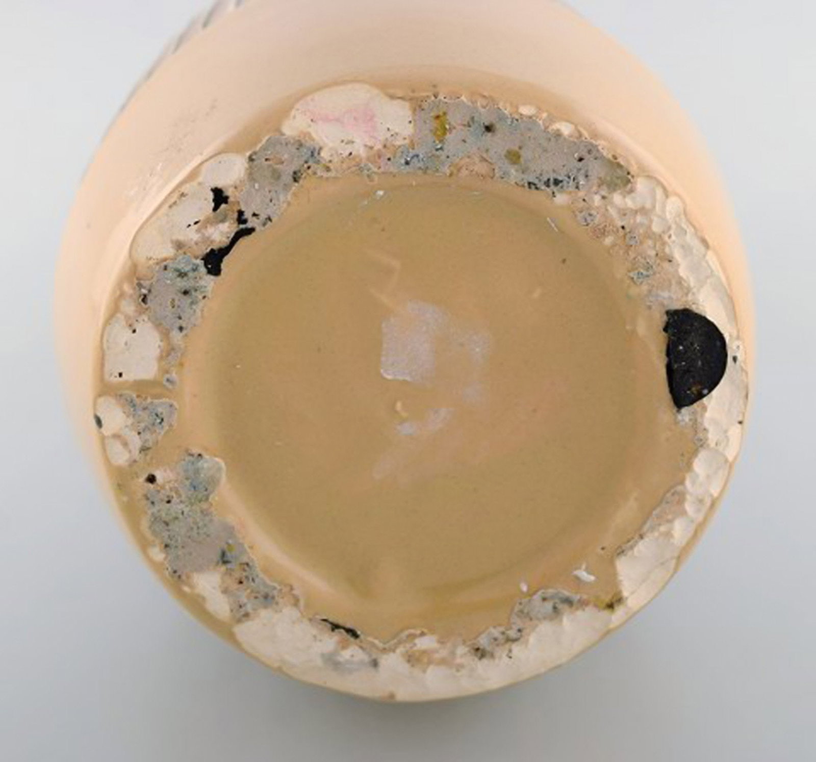 Scandinavian ceramist. Large vase in glazed ceramic with grooved body. Late 20th century. - 6