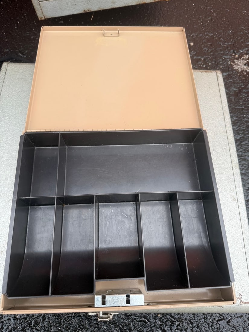 Vintage Metal Cash Box with Removable Tray - 2