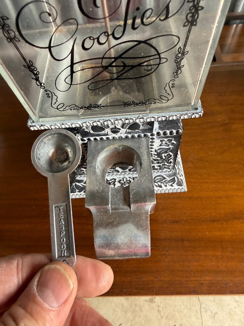 Vintage "Le Petit Vendeur" Countertop Treat Dispenser with Original Box - 7