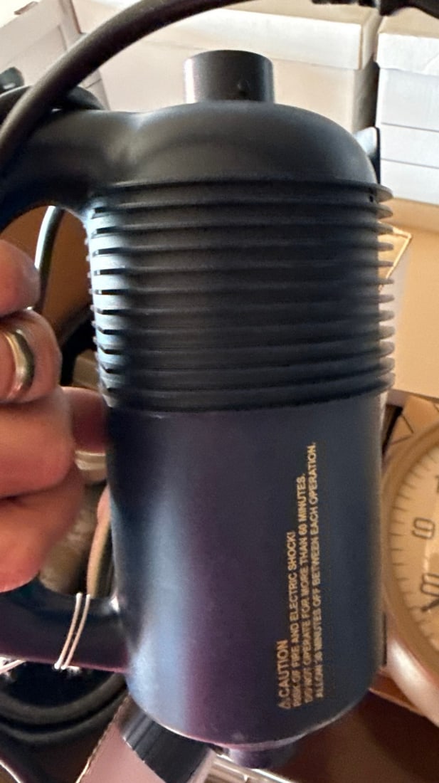 Handheld Electric Air Pump, Model FD-108A - 2