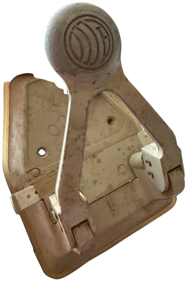 Vintage MCM 1930's ACCO Metal 10X 2 Hole Punch with Alignment Guide Art Deco - 2