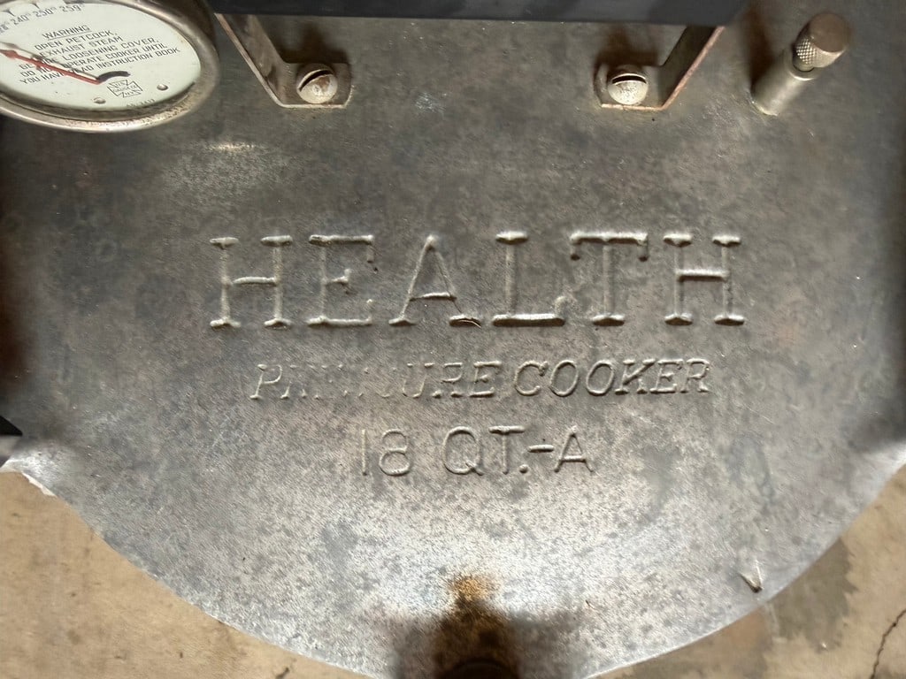 Vintage National Aluminum Mfg Co. "Health" 18 Qt-A Pressure Cooker - 4