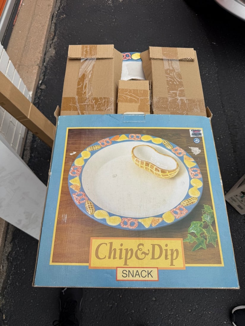 Vintage Ceramic "Chip & Dip" Serving Set - 2