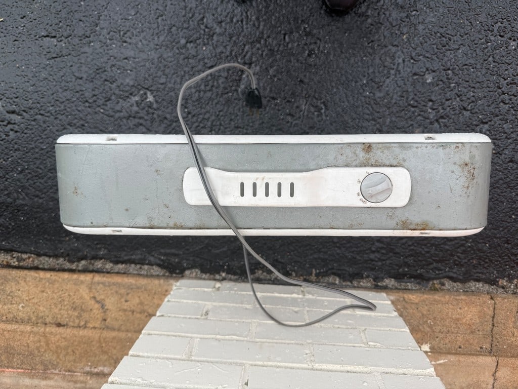 AeroSpeed Vintage Box Fan - 3