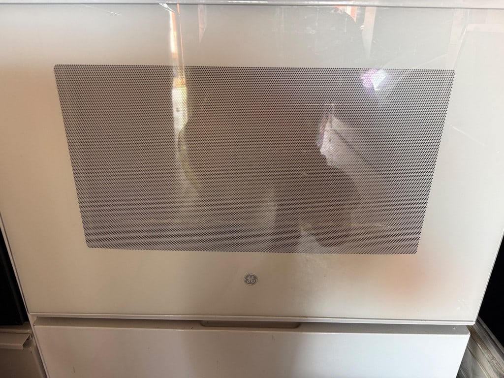 GE White Electric Freestanding Range Oven - 5