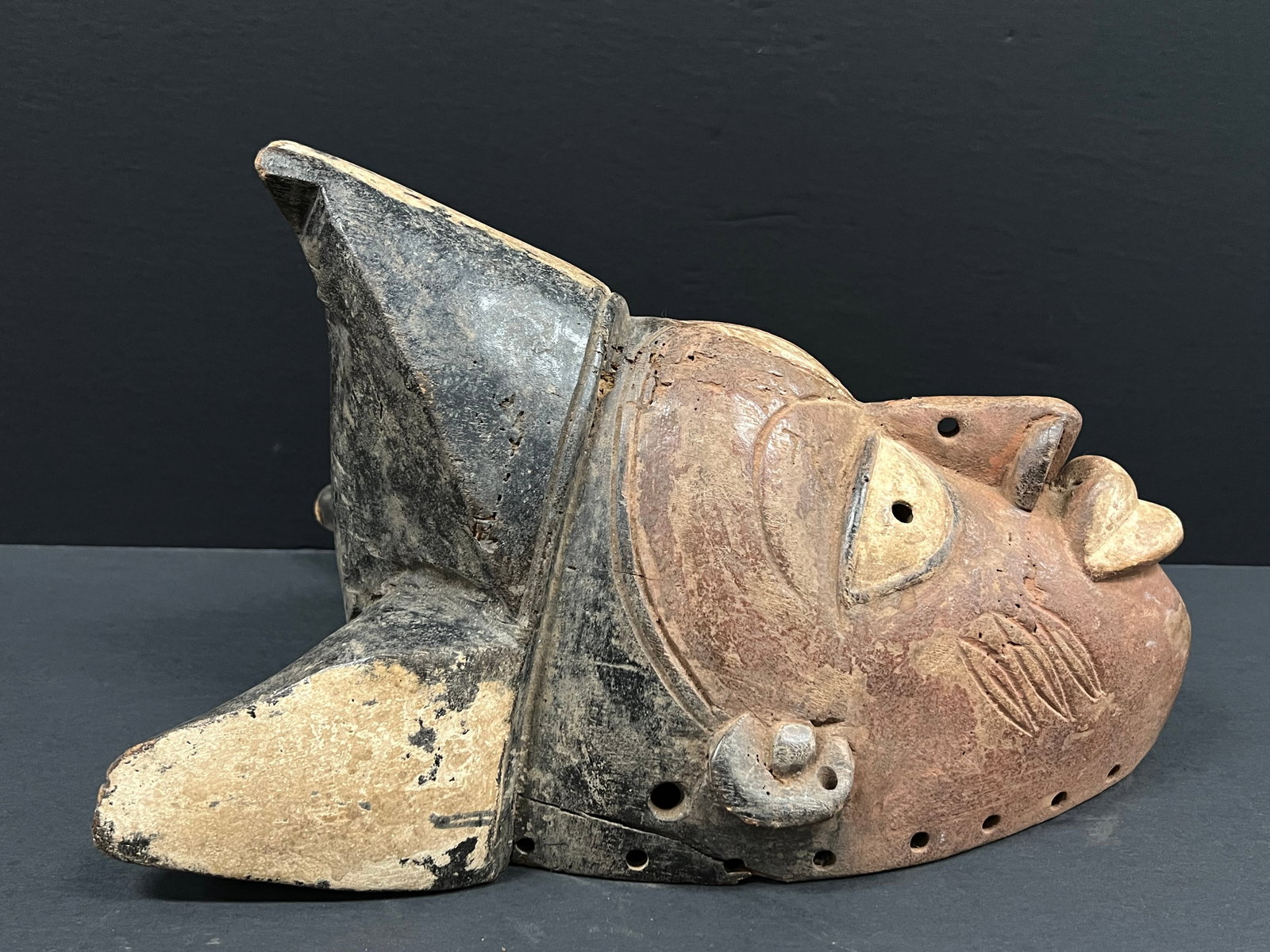 African Tribal Art Carved Wood Yuroba Mask - 5