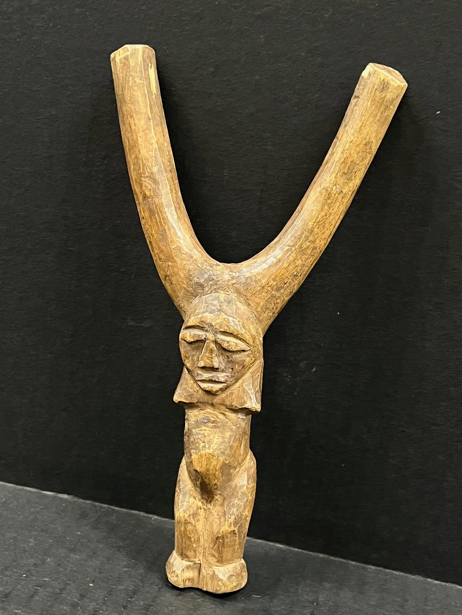 African Tribal Art Carved Wood Kuba Slingshot - 3