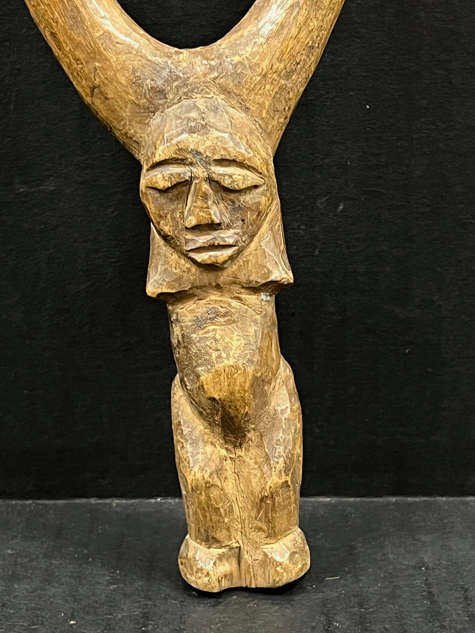 African Tribal Art Carved Wood Kuba Slingshot - 4