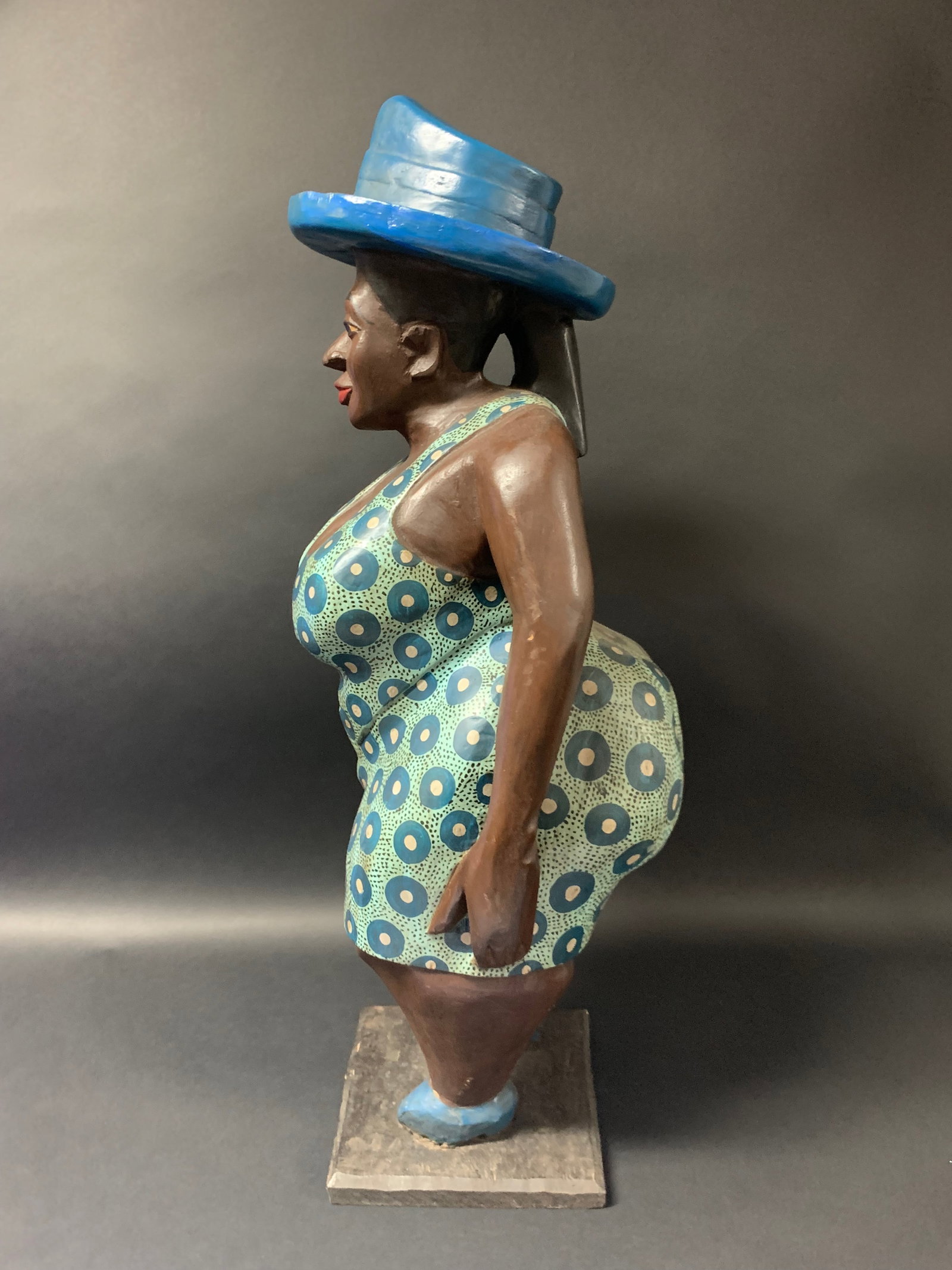 African Tribal Art Carved Wood Large Female Colonial Statue - 8