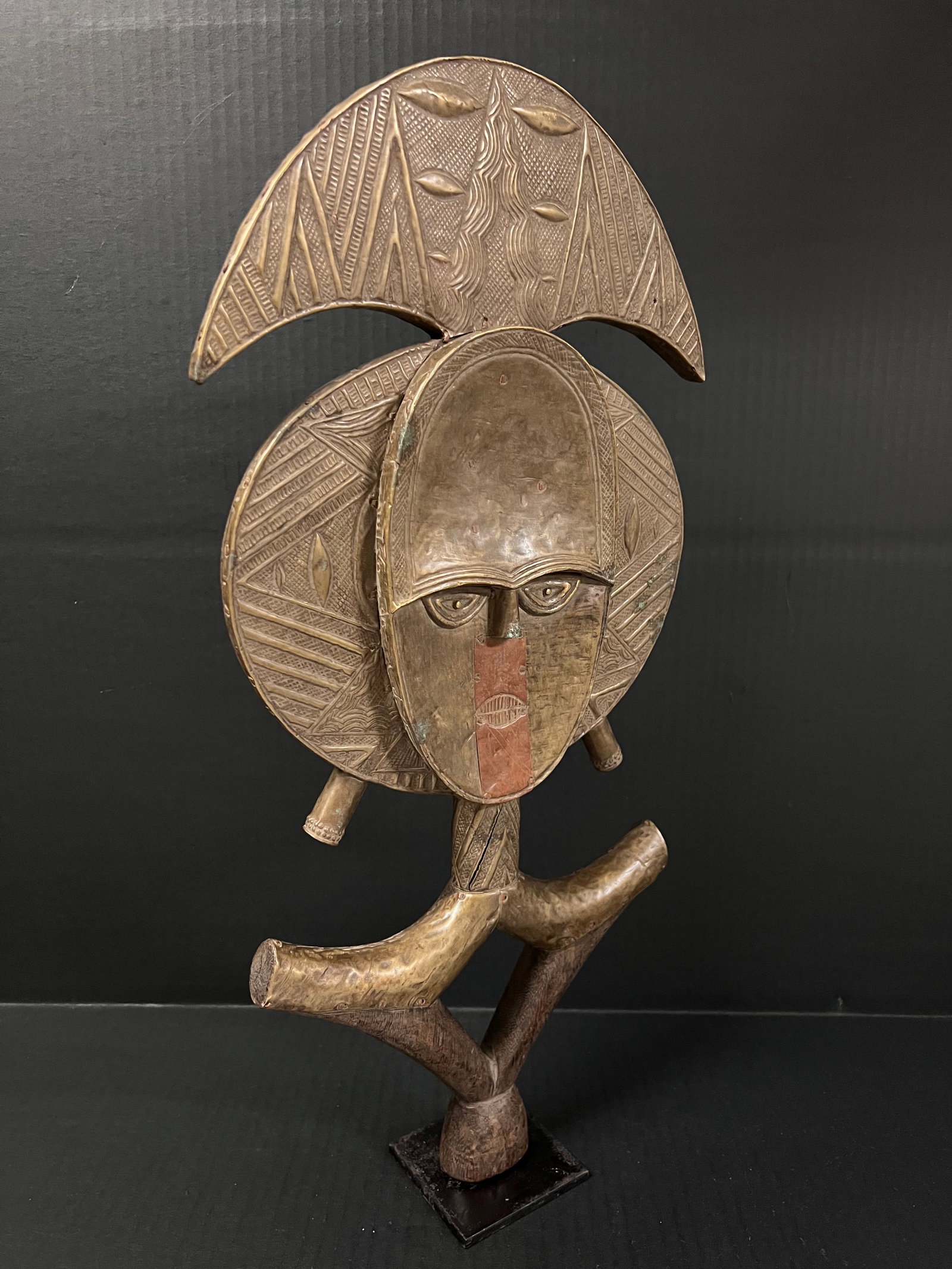 African Tribal Art Carved Wood Bakota Reliquary Guardian Statue - 3