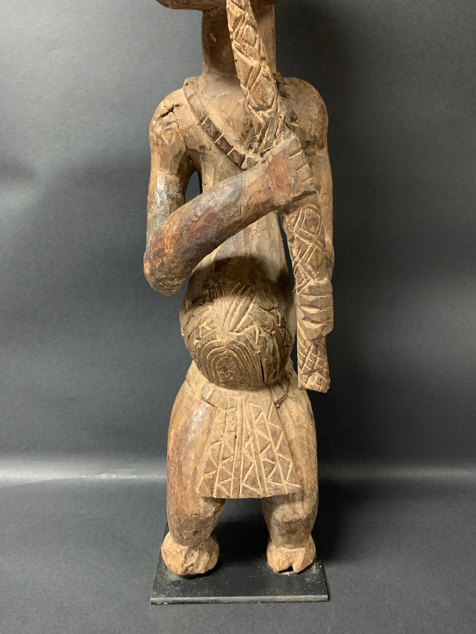 African Tribal Art Carved Wood Bamileke Statue - 3