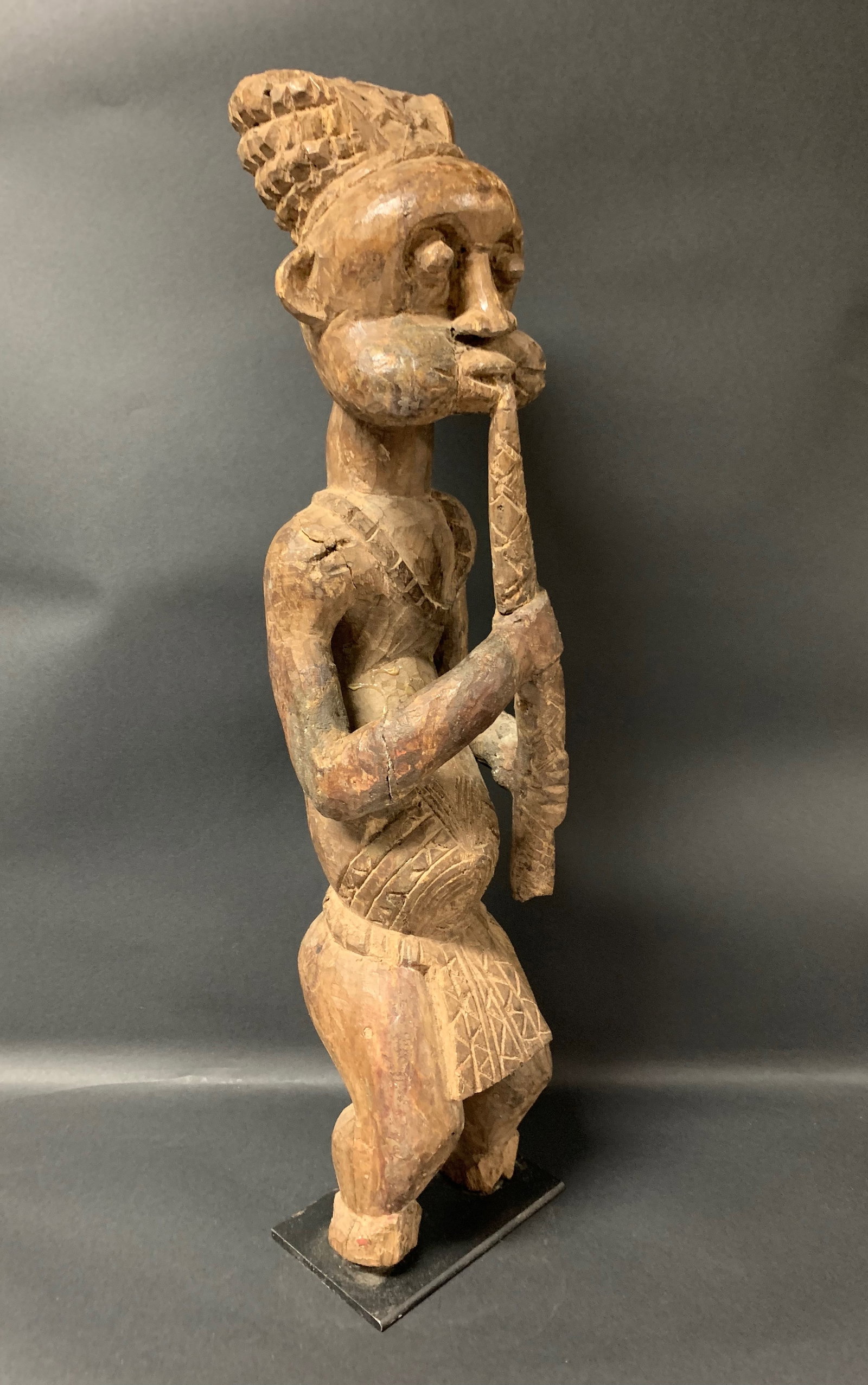 African Tribal Art Carved Wood Bamileke Statue - 4