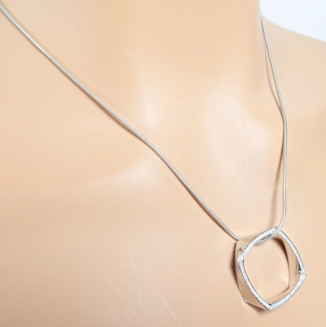Authentic Tiffany & Co 18k White Gold Frank Gehry Diamond Torque Square Necklace - 3